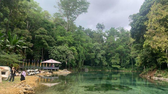 Wisata-Telaga-Biru-Tulung-Ni-Lenggo-Batu-Putih